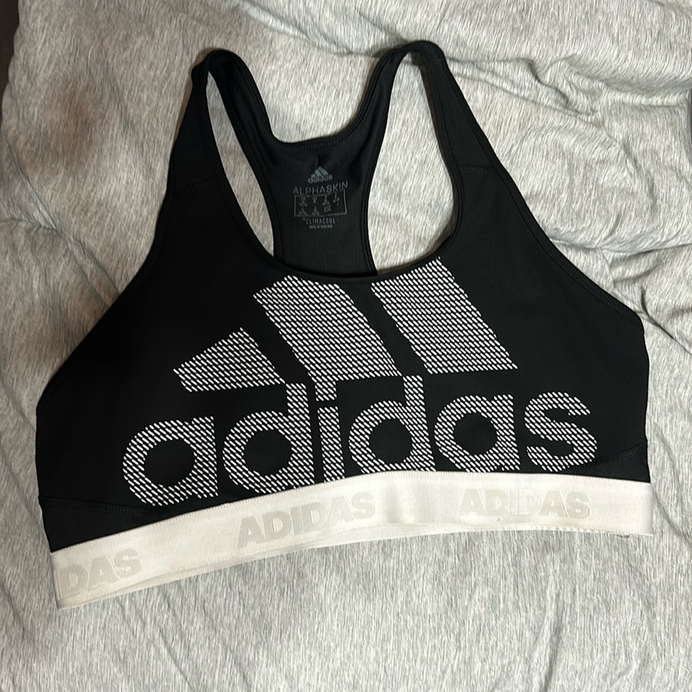 Sports bra